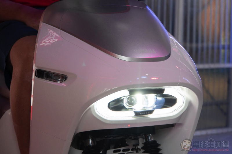 不只是換殼? YAMAHA EC-05 正式發表 ,首款 Powered by Gogoro Network 電動車實車動眼看 - 電腦王阿達 不只是換殼? YAMAHA EC-05 正式發表 ,首款 Powered by Gogoro Network 電動車實車動眼看 - 電腦王阿達