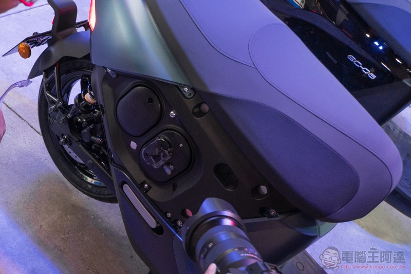不只是換殼? YAMAHA EC-05 正式發表 ,首款 Powered by Gogoro Network 電動車實車動眼看 - 電腦王阿達 不只是換殼? YAMAHA EC-05 正式發表 ,首款 Powered by Gogoro Network 電動車實車動眼看 - 電腦王阿達