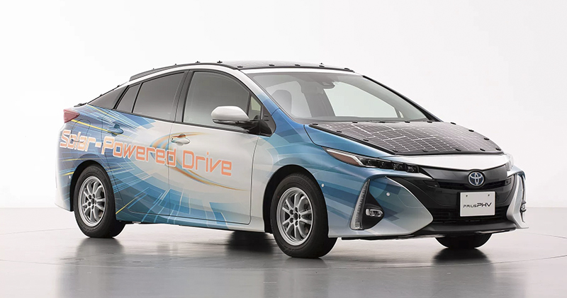 Toyota 測試新一代太陽能車頂 ，充電效率好更多！ - 電腦王阿達