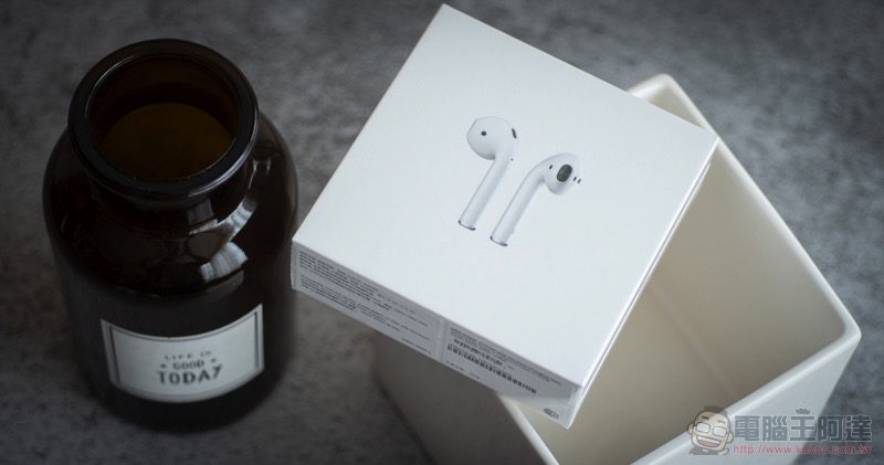 二代無線充電款 AirPods