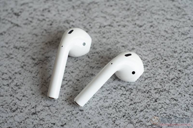 AirPods 也能救命!遭遇重摔意外的女士呼喚 Siri 報警及時得救 - 電腦王阿達 AirPods 也能救命!遭遇重摔意外的女士呼喚 Siri 報警及時得救 - 電腦王阿達