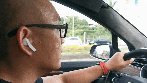 開車接電話 開車接電話