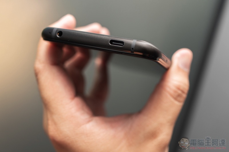 ASUS ROG Phone II 發表動手玩:更「Switch」的電競手機 - 電腦王阿達 ASUS ROG Phone II 發表動手玩:更「Switch」的電競手機 - 電腦王阿達
