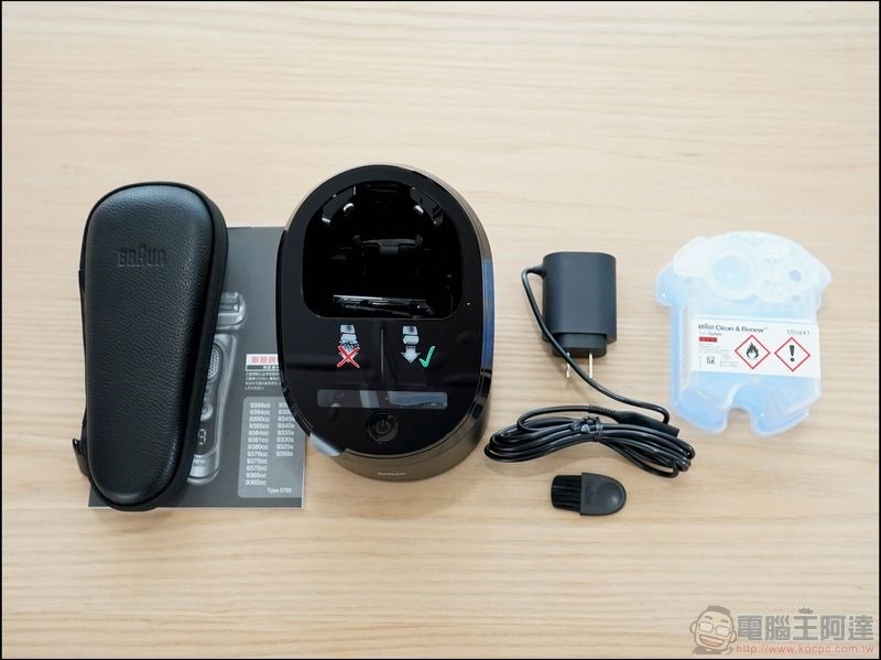 BRAUN德國百靈S9音波系列電鬍刀 開箱 - 07 BRAUN德國百靈S9音波系列電鬍刀 開箱 - 07
