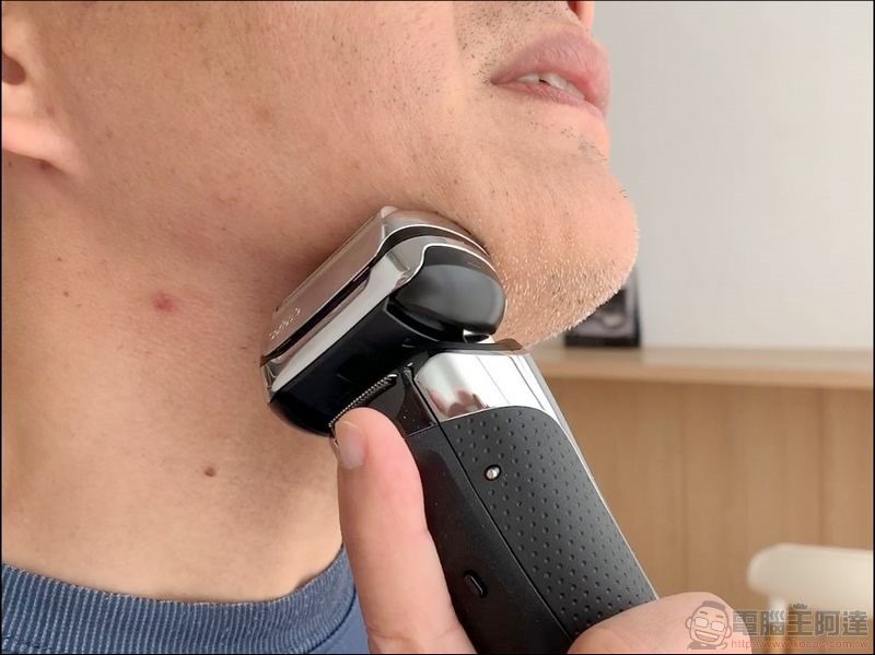 BRAUN德國百靈S9音波系列電鬍刀 開箱 - 38 BRAUN德國百靈S9音波系列電鬍刀 開箱 - 38