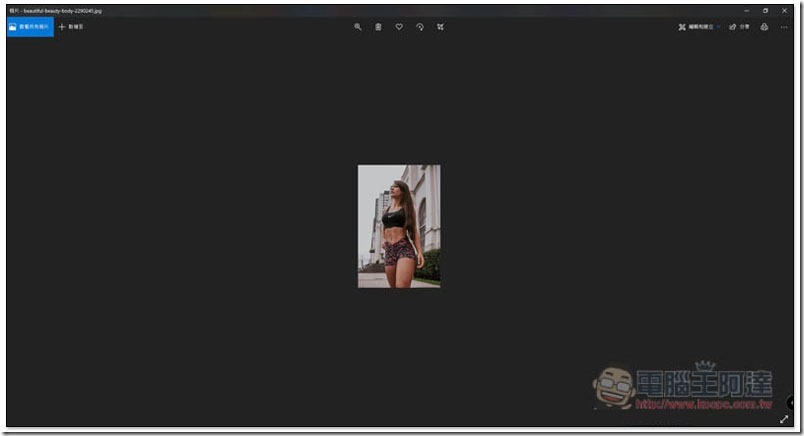 4 4