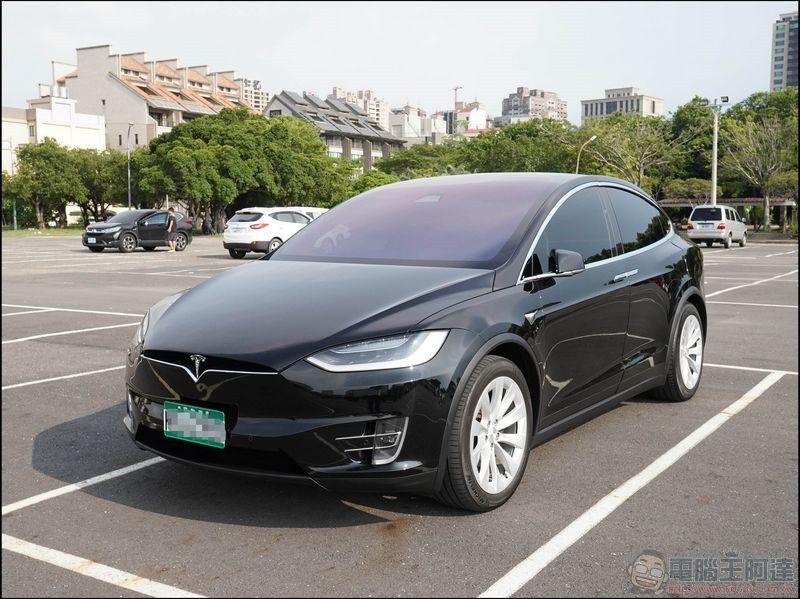 因車載多媒體 eMMC 故障,美國特斯拉同意召回 2018 年以前出廠 Model S / X 車款 - 電腦王阿達 TESLA Model X 開箱體驗 - 01