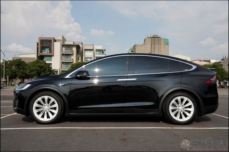TESLA Model X 開箱體驗 - 03 TESLA Model X 開箱體驗 - 03