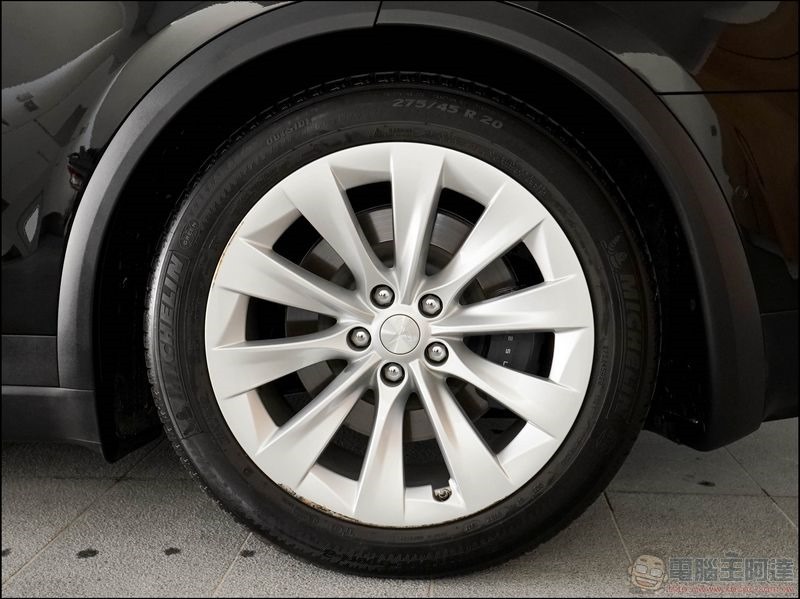 TESLA Model X 開箱體驗 - 05 TESLA Model X 開箱體驗 - 05