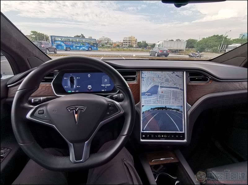 TESLA Model X 開箱體驗 - 14 TESLA Model X 開箱體驗 - 14