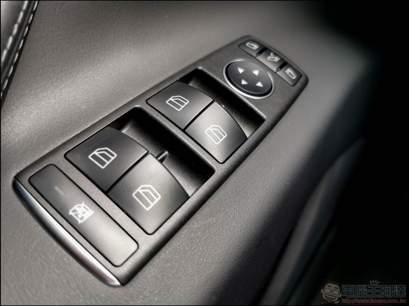 TESLA Model X 開箱體驗 - 16 TESLA Model X 開箱體驗 - 16