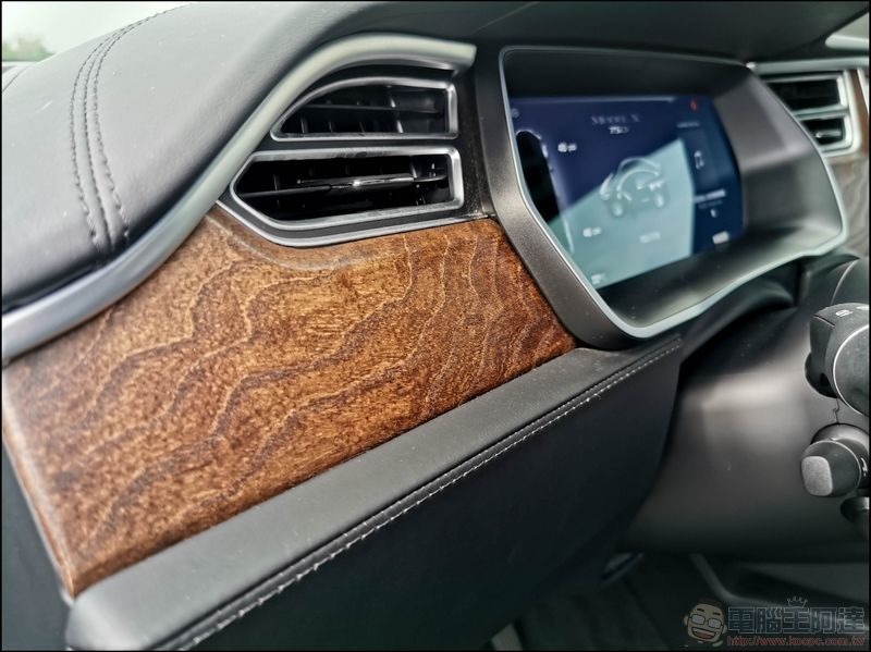 TESLA Model X 開箱體驗 - 25 TESLA Model X 開箱體驗 - 25