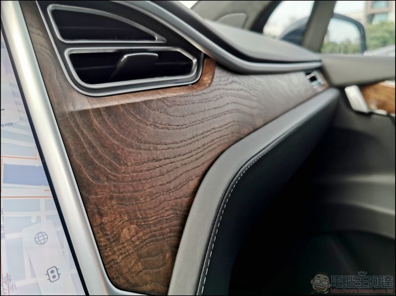 TESLA Model X 開箱體驗 - 26 TESLA Model X 開箱體驗 - 26