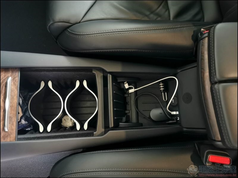 TESLA Model X 開箱體驗 - 28 TESLA Model X 開箱體驗 - 28