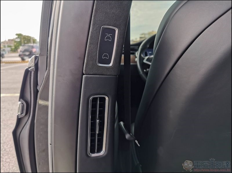 TESLA Model X 開箱體驗 - 38 TESLA Model X 開箱體驗 - 38