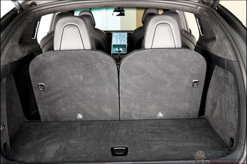 TESLA Model X 開箱體驗 - 42 TESLA Model X 開箱體驗 - 42