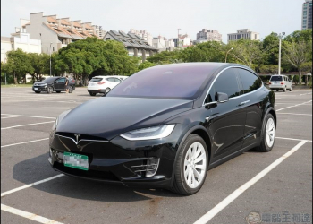 特斯拉車系最高級SUV TESLA Model X 開箱、優缺點分析