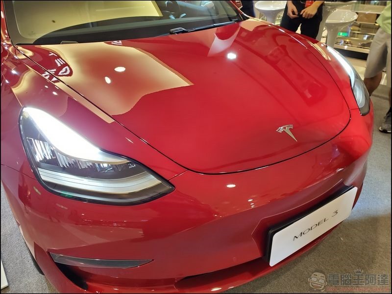 TESLA Model 3 -07 TESLA Model 3 -07