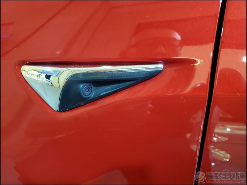 TESLA Model 3 -33 TESLA Model 3 -33