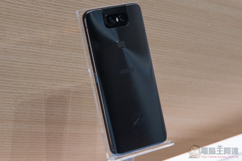 ASUS ZenFone 6 30周年限定版 開賣,享VIP 30個月保固 9月底前至官網登錄送30周年紀念背包 - 電腦王阿達 ASUS ZenFone 6 30周年限定版