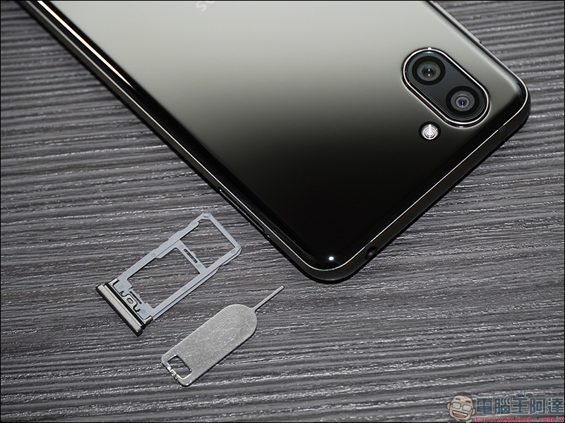 SHARP AQUOS R3 開箱 、評測、動手玩 :6.2 吋 Pro IGZO 螢幕、高通 S855 處理器日系旗艦手機 - 電腦王阿達 SHARP AQUOS R3 開箱 、評測、動手玩 :6.2 吋 Pro IGZO 螢幕、高通 S855 處理器日系旗艦手機 - 電腦王阿達