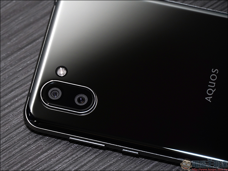 SHARP AQUOS R3 開箱 、評測、動手玩 :6.2 吋 Pro IGZO 螢幕、高通 S855 處理器日系旗艦手機 - 電腦王阿達 SHARP AQUOS R3 開箱 、評測、動手玩 :6.2 吋 Pro IGZO 螢幕、高通 S855 處理器日系旗艦手機 - 電腦王阿達