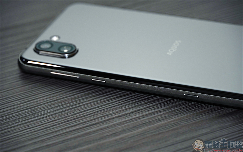 SHARP AQUOS R3 開箱 、評測、動手玩 :6.2 吋 Pro IGZO 螢幕、高通 S855 處理器日系旗艦手機 - 電腦王阿達 SHARP AQUOS R3 開箱 、評測、動手玩 :6.2 吋 Pro IGZO 螢幕、高通 S855 處理器日系旗艦手機 - 電腦王阿達