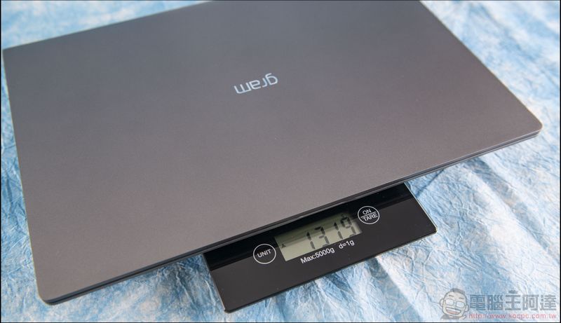 LG gram 17" 17Z990 開箱、評測 結合美觀、效能與高續航力於一體的超輕薄筆電 - 電腦王阿達 LG gram 17" 17Z990 開箱、評測 結合美觀、效能與高續航力於一體的超輕薄筆電 - 電腦王阿達