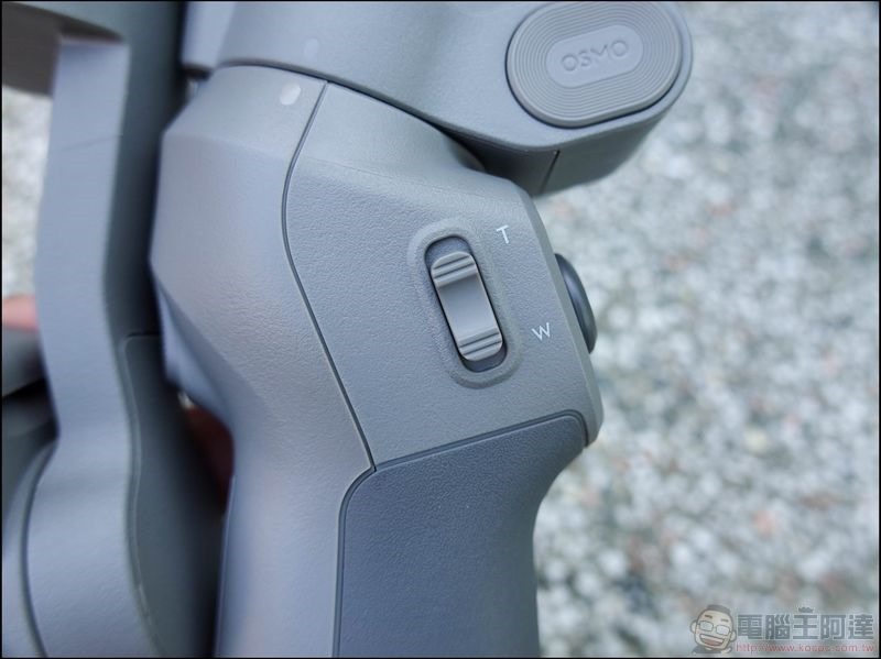 DJI Osmo Mobile 3 開箱 - 11 DJI Osmo Mobile 3 開箱 - 11