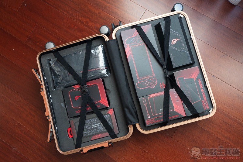 電競手機的完全體 ROG Phone II 大全套 開箱 動手玩(評價 評測 跑分) - 電腦王阿達 電競手機的完全體 ROG Phone II 大全套 開箱 動手玩(評價 評測 跑分) - 電腦王阿達