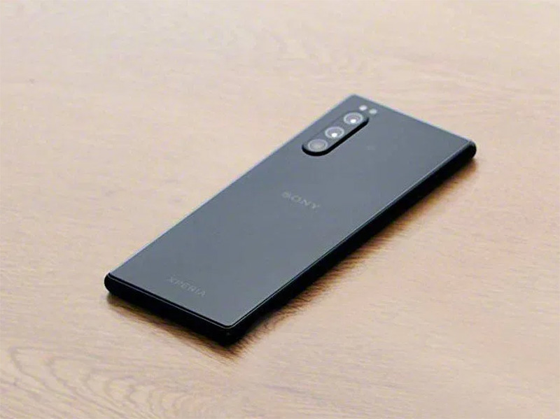 疑似 Sony Xperia 系列新機實照流出 , 方正外型與 21:9 的延續 - 電腦王阿達 疑似 Sony Xperia 系列新機實照流出 , 方正外型與 21:9 的延續 - 電腦王阿達