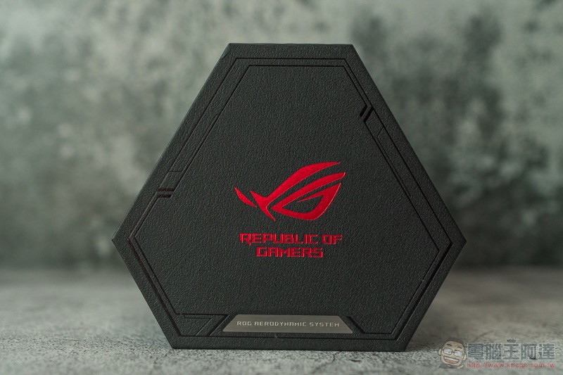 電競手機的完全體 ROG Phone II 大全套 開箱 動手玩(評價 評測 跑分) - 電腦王阿達 電競手機的完全體 ROG Phone II 大全套 開箱 動手玩(評價 評測 跑分) - 電腦王阿達