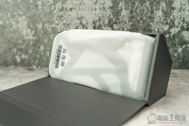 電競手機的完全體 ROG Phone II 大全套 開箱 動手玩(評價 評測 跑分) - 電腦王阿達 電競手機的完全體 ROG Phone II 大全套 開箱 動手玩(評價 評測 跑分) - 電腦王阿達