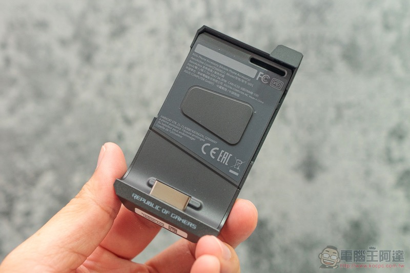 電競手機的完全體 ROG Phone II 大全套 開箱 動手玩(評價 評測 跑分) - 電腦王阿達 電競手機的完全體 ROG Phone II 大全套 開箱 動手玩(評價 評測 跑分) - 電腦王阿達