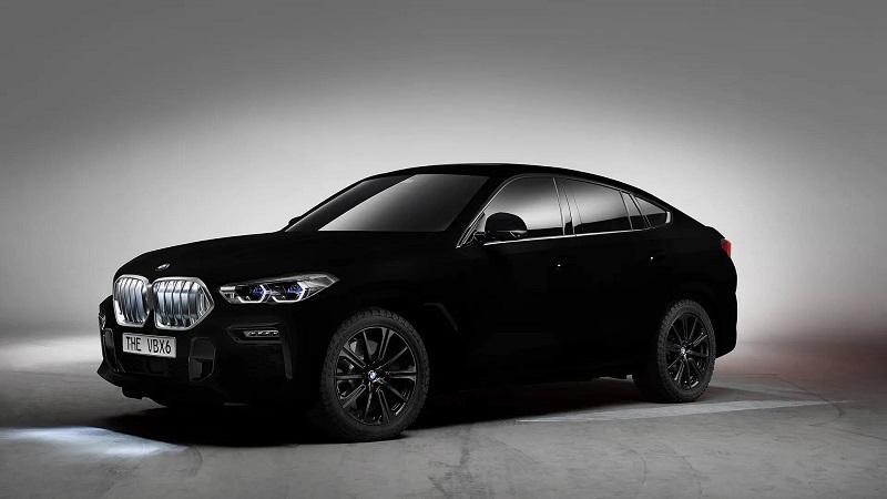 BMW 公開運用「 Vantablack 」打造出幾乎不會反光的特仕黑X6車款