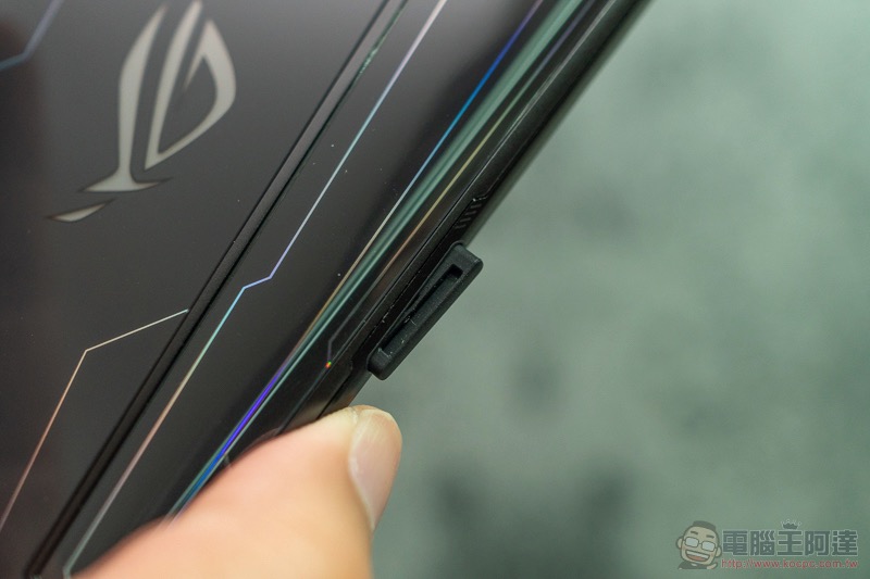 電競手機的完全體 ROG Phone II 大全套 開箱 動手玩(評價 評測 跑分) - 電腦王阿達 電競手機的完全體 ROG Phone II 大全套 開箱 動手玩(評價 評測 跑分) - 電腦王阿達