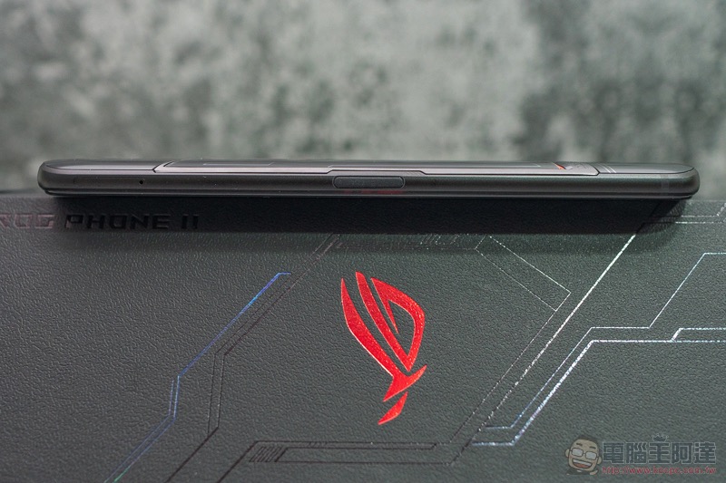 電競手機的完全體 ROG Phone II 大全套 開箱 動手玩(評價 評測 跑分) - 電腦王阿達 電競手機的完全體 ROG Phone II 大全套 開箱 動手玩(評價 評測 跑分) - 電腦王阿達