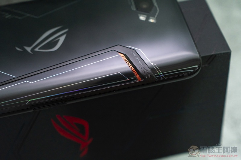 電競手機的完全體 ROG Phone II 大全套 開箱 動手玩(評價 評測 跑分) - 電腦王阿達 電競手機的完全體 ROG Phone II 大全套 開箱 動手玩(評價 評測 跑分) - 電腦王阿達