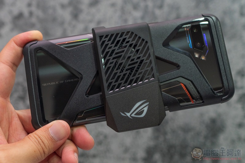 電競手機的完全體 ROG Phone II 大全套 開箱 動手玩(評價 評測 跑分) - 電腦王阿達 電競手機的完全體 ROG Phone II 大全套 開箱 動手玩(評價 評測 跑分) - 電腦王阿達