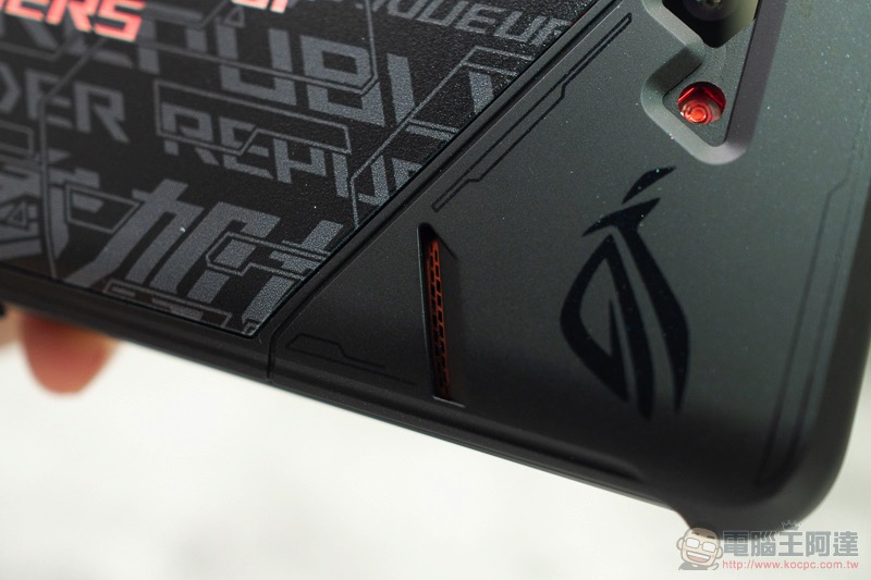 電競手機的完全體 ROG Phone II 大全套 開箱 動手玩(評價 評測 跑分) - 電腦王阿達 電競手機的完全體 ROG Phone II 大全套 開箱 動手玩(評價 評測 跑分) - 電腦王阿達