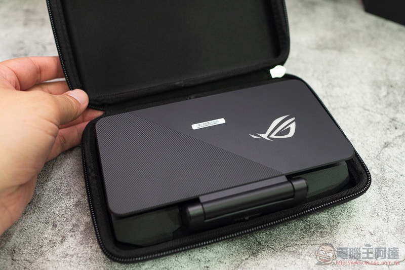 電競手機的完全體 ROG Phone II 大全套 開箱 動手玩(評價 評測 跑分) - 電腦王阿達 電競手機的完全體 ROG Phone II 大全套 開箱 動手玩(評價 評測 跑分) - 電腦王阿達