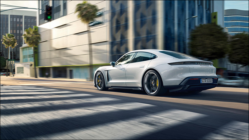 保時捷首部純電跑車 Porsche Taycan 正式發表： 761 匹最大馬力、 0-100km 只要 2.8 秒， 5%充電至 80% 僅需 22.5 分鐘 - 電腦王阿達