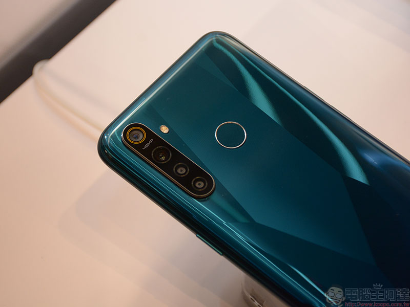 realme Q (realme 5 Pro)正式發表,以「四攝迅猛龍」之名越級搶市 - 電腦王阿達 realme Q (realme 5 Pro)正式發表,以「四攝迅猛龍」之名越級搶市 - 電腦王阿達