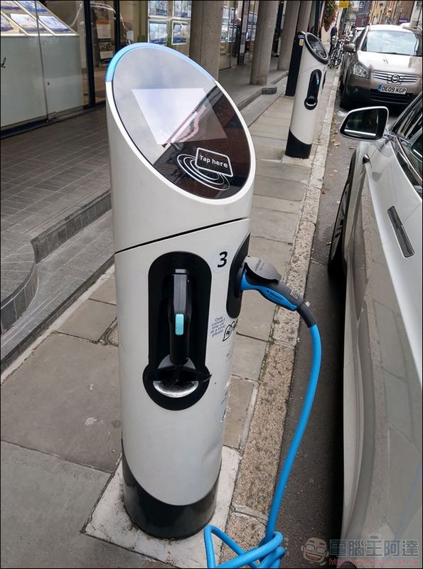 電動車如何使用一般公營停車場充電樁(TESLA可用) - 電腦王阿達 電動車如何使用一般公營停車場充電樁(TESLA可用) - 電腦王阿達