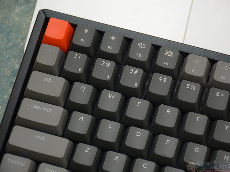 Keychron K2 雙模精簡機械式鍵盤 開箱 動手玩,質感鋁合金邊框好帶又好打 - 電腦王阿達 Keychron K2 雙模精簡機械式鍵盤 開箱 動手玩,質感鋁合金邊框好帶又好打 - 電腦王阿達