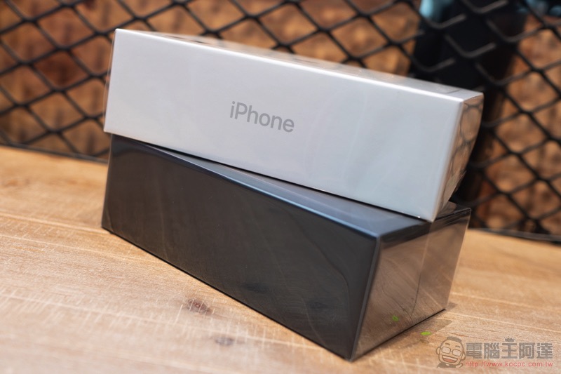 iPhone 11 / iPhone 11 Pro Max 開箱 體驗(同場加「貼」: 膜斯密碼 imos 3D 康寧玻璃 + 全機包膜) - 電腦王阿達 iPhone 11 / iPhone 11 Pro Max 開箱 體驗(同場加「貼」: 膜斯密碼 imos 3D 康寧玻璃 + 全機包膜) - 電腦王阿達