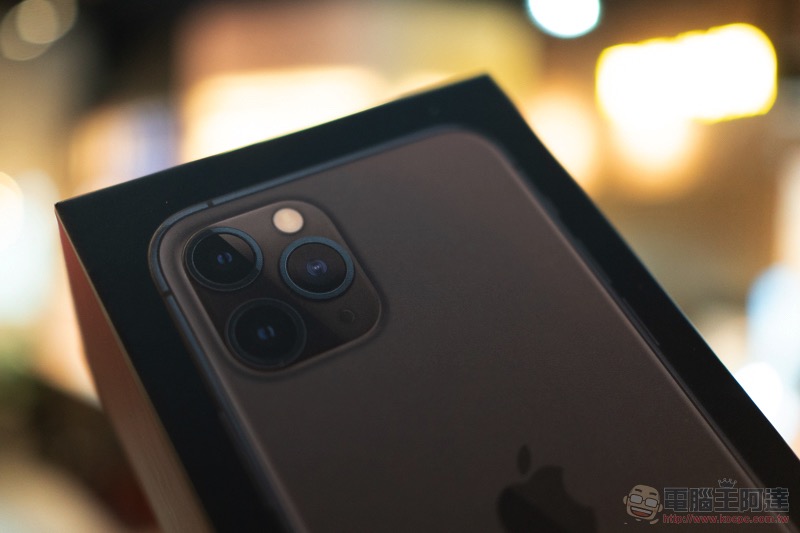 iPhone 11 / iPhone 11 Pro Max 開箱 體驗(同場加「貼」: 膜斯密碼 imos 3D 康寧玻璃 + 全機包膜) - 電腦王阿達 iPhone 11 / iPhone 11 Pro Max 開箱 體驗(同場加「貼」: 膜斯密碼 imos 3D 康寧玻璃 + 全機包膜) - 電腦王阿達