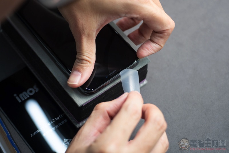 iPhone 11 / iPhone 11 Pro Max 開箱 體驗(同場加「貼」: 膜斯密碼 imos 3D 康寧玻璃 + 全機包膜) - 電腦王阿達 iPhone 11 / iPhone 11 Pro Max 開箱 體驗(同場加「貼」: 膜斯密碼 imos 3D 康寧玻璃 + 全機包膜) - 電腦王阿達