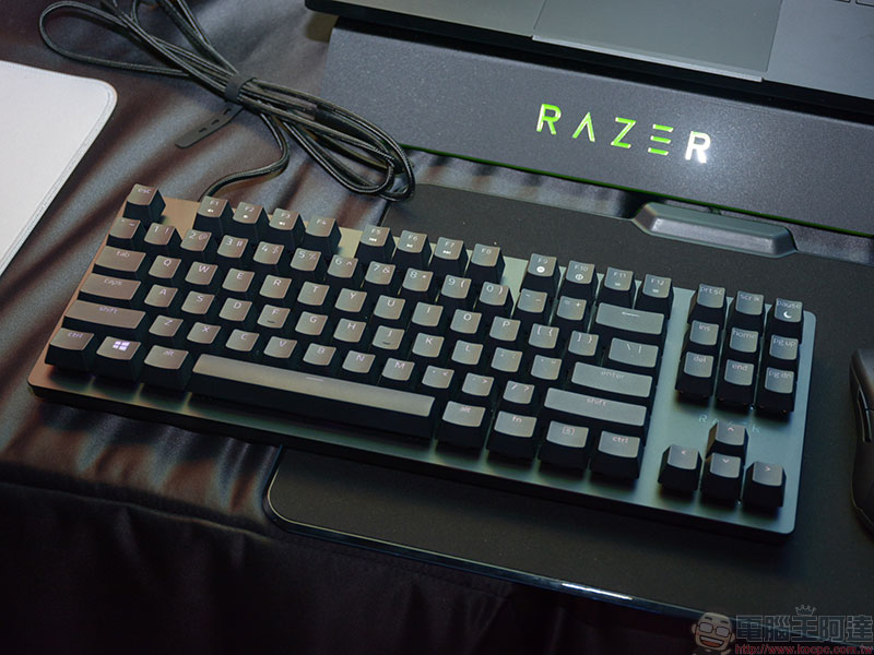 Razer 系列新品公開展出，從系統到周邊為玩家量身打造 - 電腦王阿達