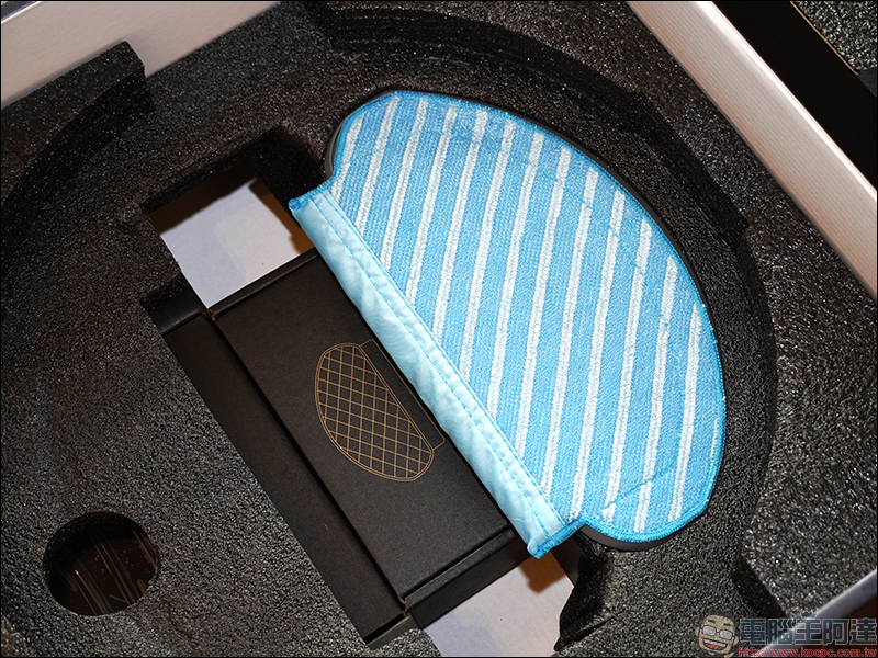 ECOVACS DEEBOT OZMO 920 多樓層掃拖一體機器人開箱動手玩:搭載Smart Navi 3.0雷射地圖導航技術、獨家OZMO™智慧濕拖技術 - 電腦王阿達 ECOVACS DEEBOT OZMO 920 多樓層掃拖一體機器人開箱動手玩:搭載Smart Navi 3.0雷射地圖導航技術、獨家OZMO™智慧濕拖技術 - 電腦王阿達